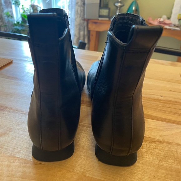 Camper Casi Myra Ankle Boots in Black Leather - Picture 6 of 7